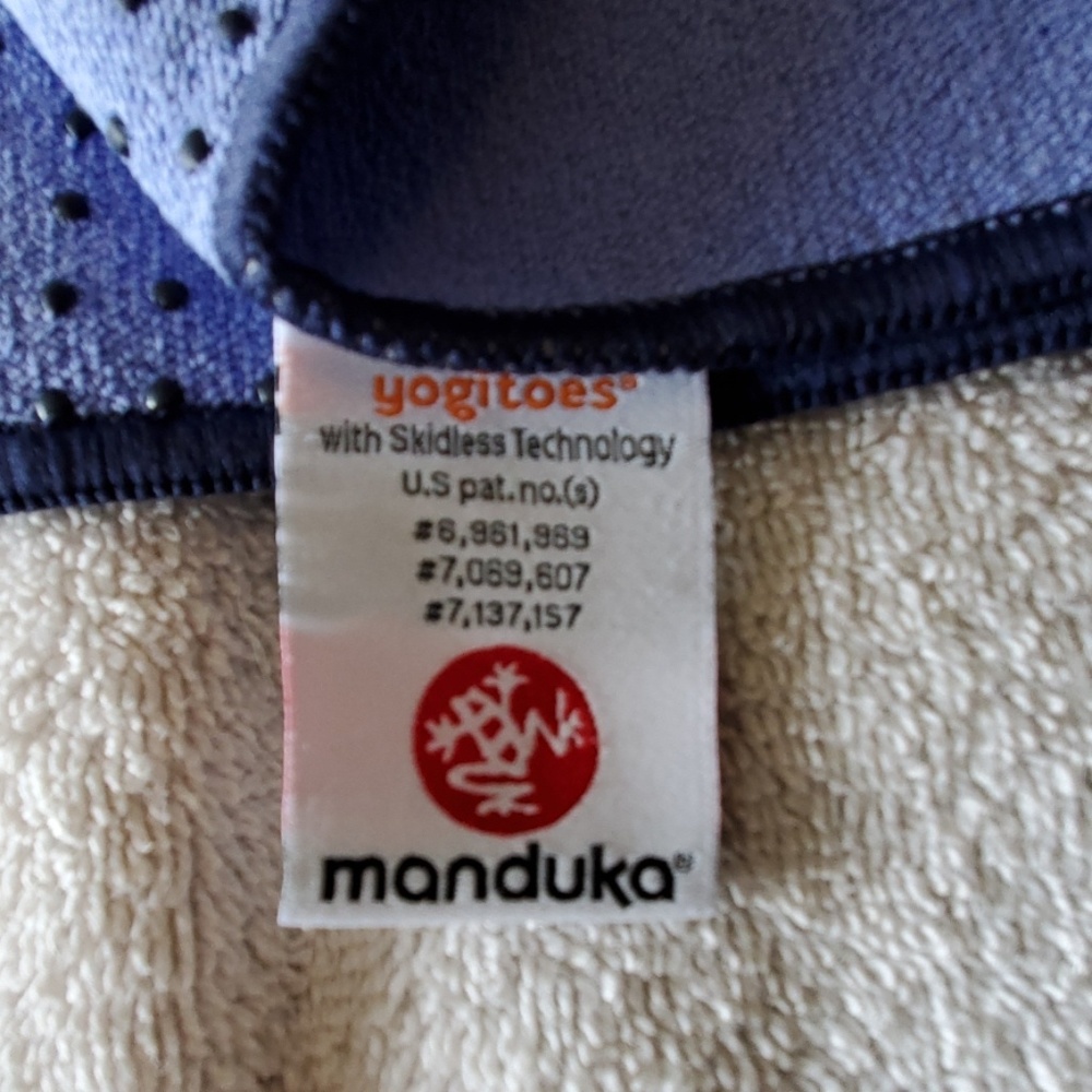 Manduka Grip Mat Towel - Picture 2 of 3
